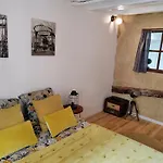 Apartment La Petite Beauvaisienne